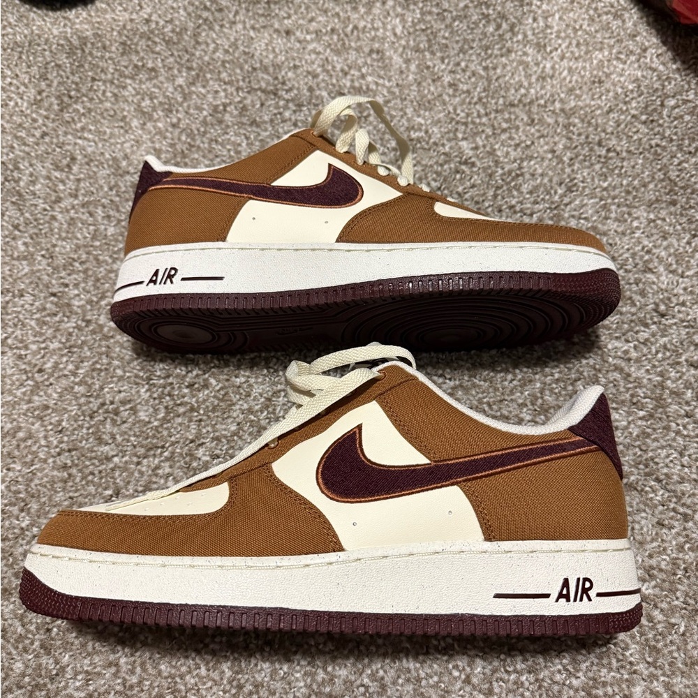 Nike Men's Tan and Cream Sneakers
